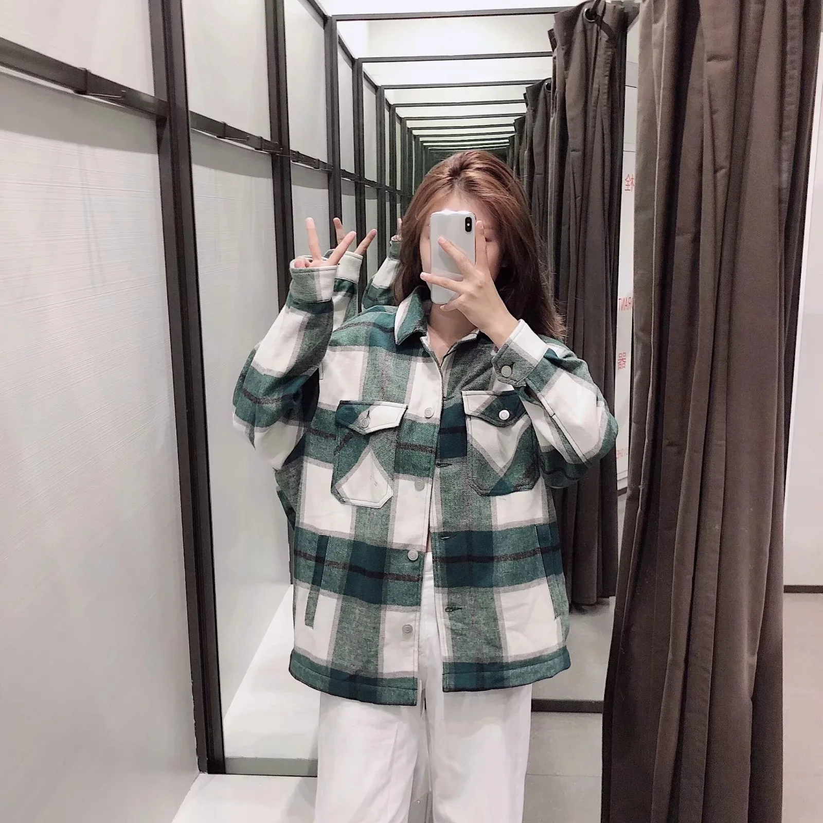 AECU Women Oversized Plaid Jacket Coat Vintage Stylish Pockets 2021 Fashion Lapel Collar Long Sleeve Loose Outerwear Chic Tops
AECU Women Oversized Plaid Jacket Coat Vintage Stylish Pockets 2021 Fashion Lapel Collar Long Sleeve Loose Outerwear Chic Tops
