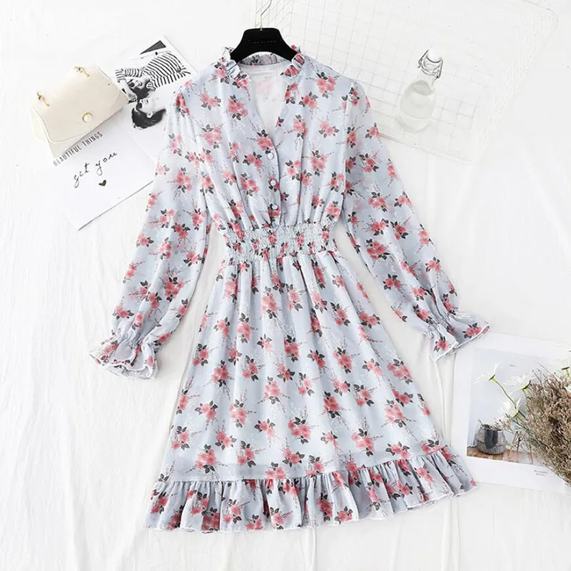 2021 Summer Dress Women Vintage Sexy V-neck Lotus sleeve Floral Mini Dress Bohemian Beach Ruffled Chiffon Dress Casual Vestido
2021 Summer Dress Women Vintage Sexy V-neck Lotus sleeve Floral Mini Dress Bohemian Beach Ruffled Chiffon Dress Casual Vestido