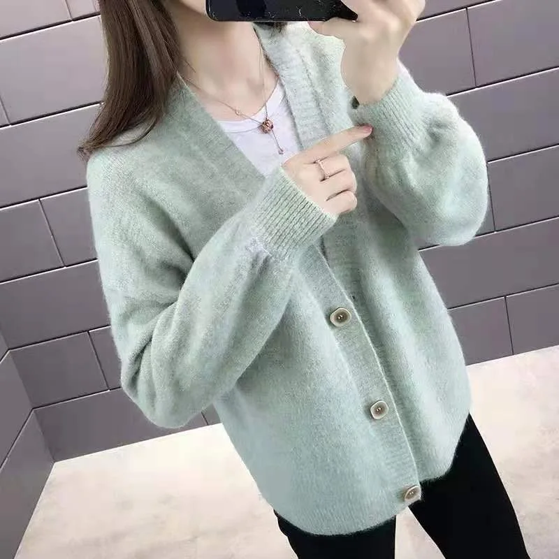 Knitted Cardigan Women Korean Sweater Long sleeve V Neck Green Single Breasted Autumn Winter Solid Color Gentle S-2XL
Knitted Cardigan Women Korean Sweater Long sleeve V Neck Green Single Breasted Autumn Winter Solid Color Gentle S-2XL