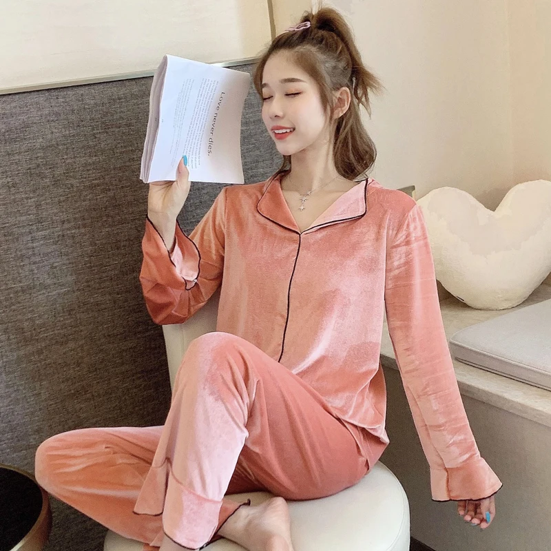 SLPBELY Pure Color Pleuche Simple CasualWomen's Pajamas Two Piece Set Sleepwear Ladies Long Sleeve Nightwear Suit
SLPBELY Pure Color Pleuche Simple CasualWomen's Pajamas Two Piece Set Sleepwear Ladies Long Sleeve Nightwear Suit