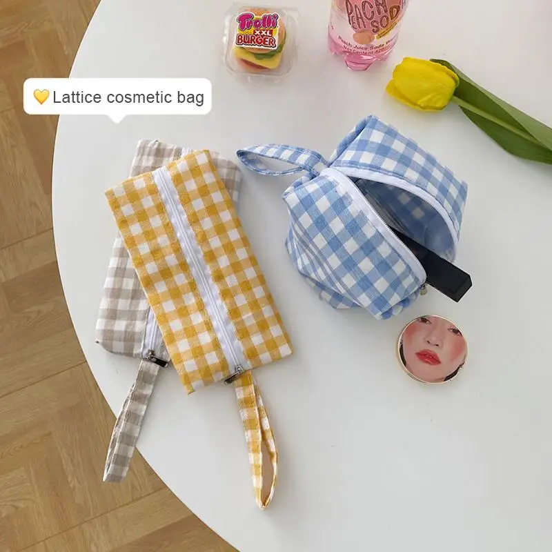 Women Portable Sanitary Napkin Storage Bag Cotton Travel Makeup Storage Bag Literary Zipper Coin Purse Sundries Storage Pouch
Women Portable Sanitary Napkin Storage Bag Cotton Travel Makeup Storage Bag Literary Zipper Coin Purse Sundries Storage Pouch