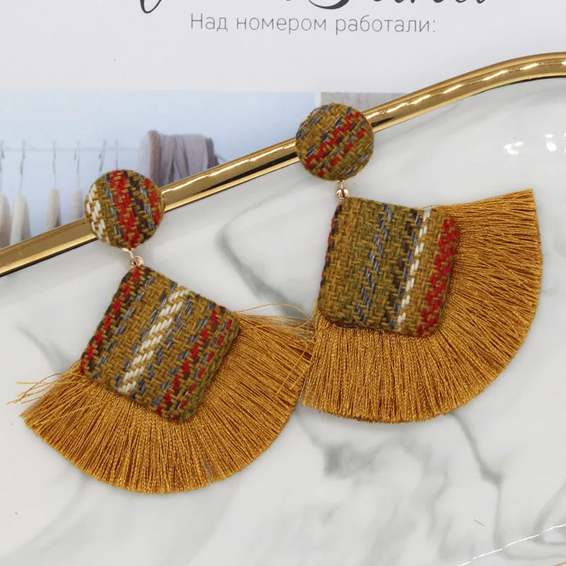 European and American creative tassel earrings women's retro National style personality earring pendant earrings
European and American creative tassel earrings women's retro National style personality earring pendant earrings