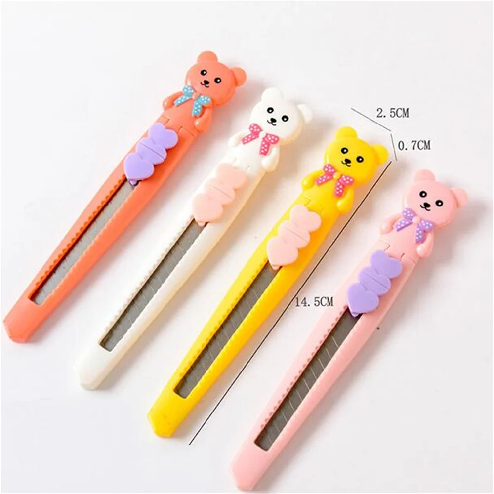 1-2pcs Kawaii Bear Utility Knife DIY Paper Cutter Craft Stationery Express Wrapping Box Envelope Opener Student Art Supplies 
1-2pcs Kawaii Bear Utility Knife DIY Paper Cutter Craft Stationery Express Wrapping Box Envelope Opener Student Art Supplies