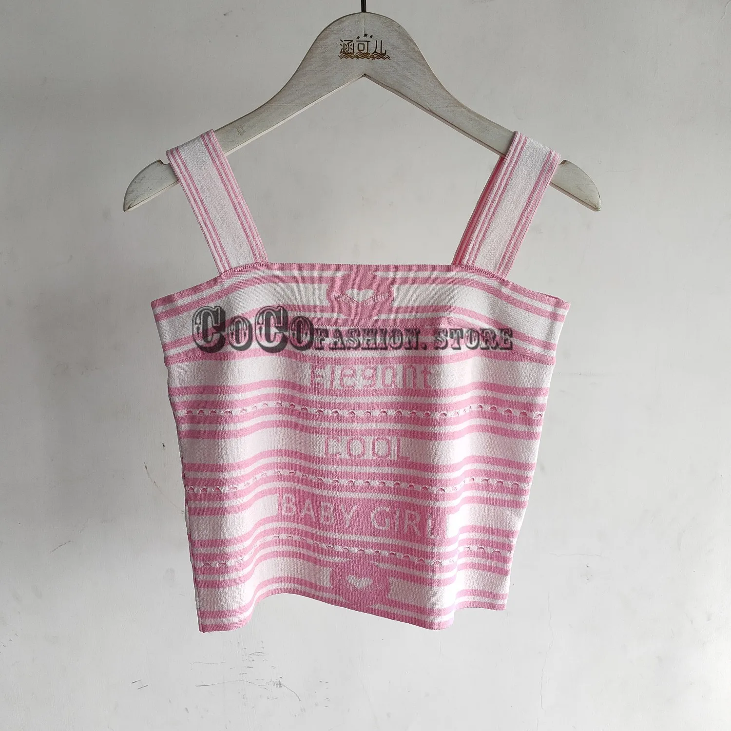 luxury designer 2021 summer branded tops for women sexy slim fits letter print striped knitted stretch crop tank top tops blouse 
luxury designer 2021 summer branded tops for women sexy slim fits letter print striped knitted stretch crop tank top tops blouse