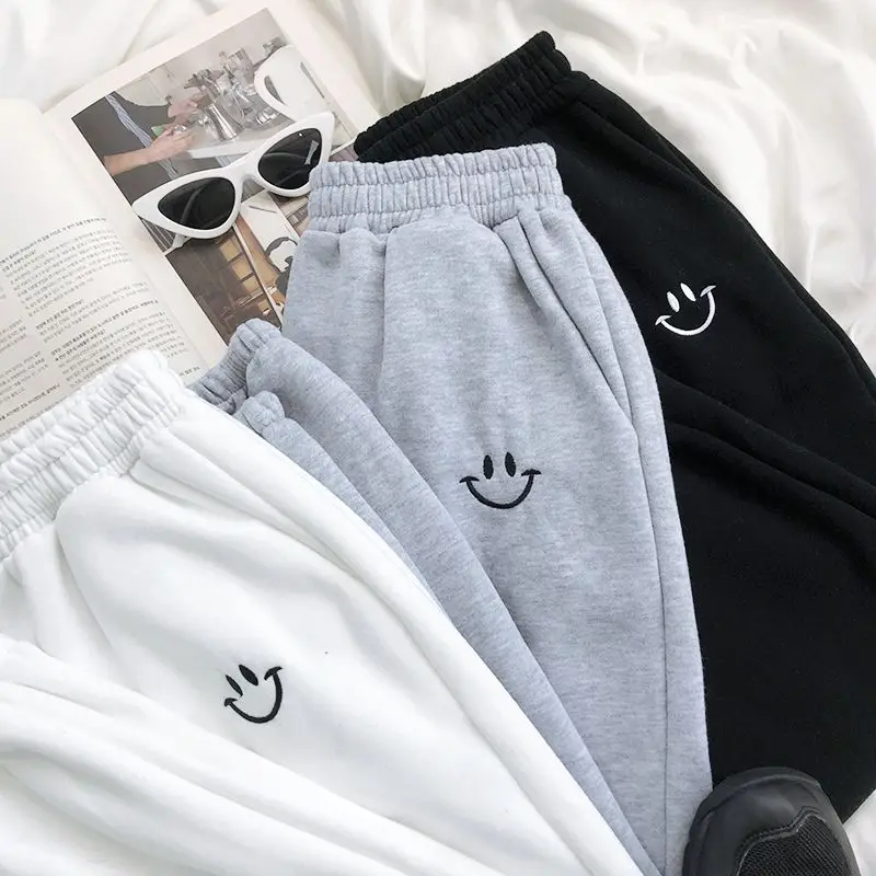 Spring Autumn Sweatpants Women Unisex Gray Wide Leg Sweat Pants Men Women Pants Custom Swearshirt Pents Casual Loose Baggy Pants
Spring Autumn Sweatpants Women Unisex Gray Wide Leg Sweat Pants Men Women Pants Custom Swearshirt Pents Casual Loose Baggy Pants