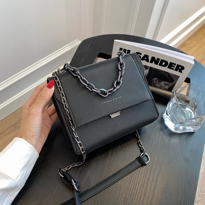 Vntage Square Tote bag 2020 Fashion New High quality PU Leather Women's Designer Handbag High capacity Shoulder Messenger Bag
Vntage Square Tote bag 2020 Fashion New High quality PU Leather Women's Designer Handbag High capacity Shoulder Messenger Bag