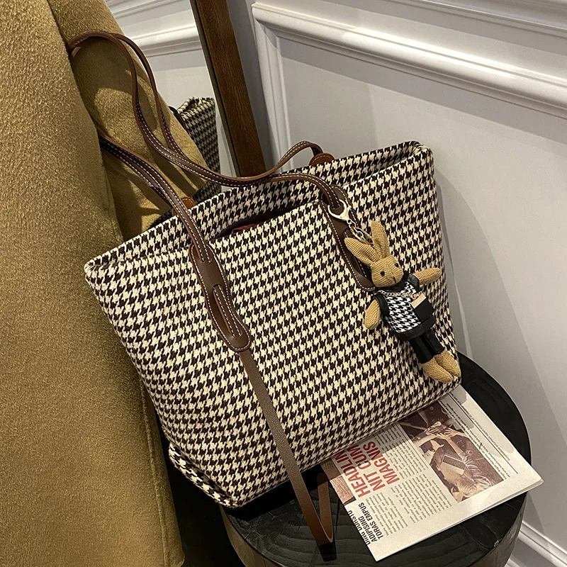 VeryMe 2020 New Luxury Women's Vintage Handbags Leisure Ladies Shoulder Bag Casual Female Large Totes High Capacity sac à main
VeryMe 2020 New Luxury Women's Vintage Handbags Leisure Ladies Shoulder Bag Casual Female Large Totes High Capacity sac à main