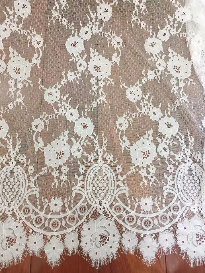 1 yard Soft European style Luxurious wedding gowns lace fabric subtle eyelash chantilly lace wedding gown lace
1 yard Soft European style Luxurious wedding gowns lace fabric subtle eyelash chantilly lace wedding gown lace