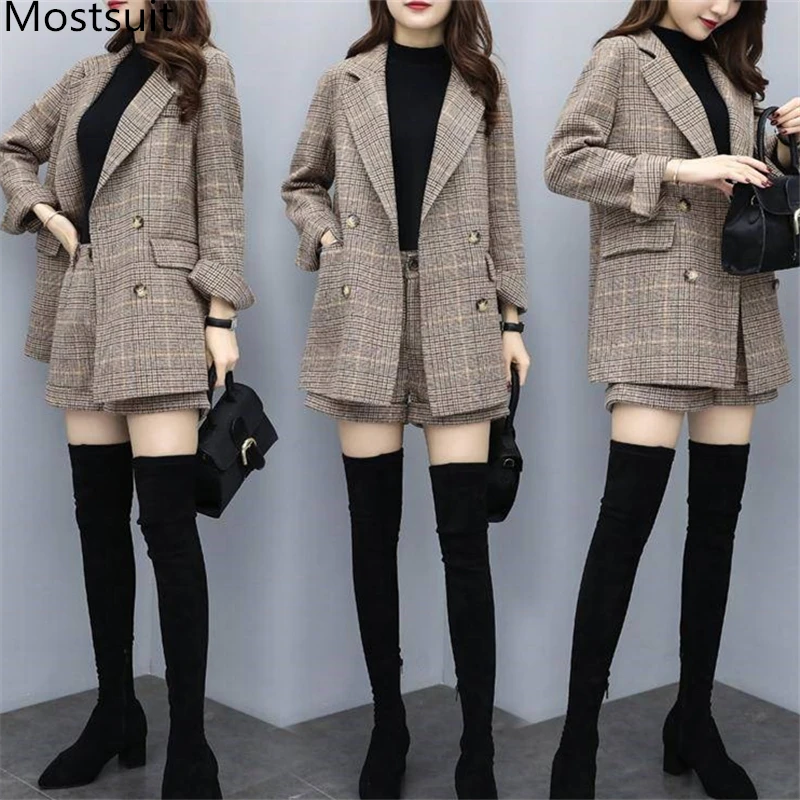 2020 Winter Plaid Two Piece Suits Outfits Women Long Sleeve Suit And Shorts Sets Office Elegant Fashion Office Sets
2020 Winter Plaid Two Piece Suits Outfits Women Long Sleeve Suit And Shorts Sets Office Elegant Fashion Office Sets