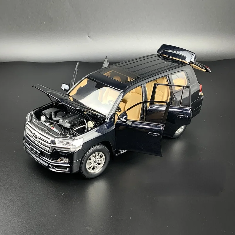KengFai 1:18 Toyota Land Cruiser LC200 ограниченная Коллекционная серия, полимерная металлическая модель под давлением, игрушка в подарок
KengFai 1:18 Toyota Land Cruiser LC200 ограниченная Коллекционная серия, полимерная металлическая модель под давлением, игрушка в подарок