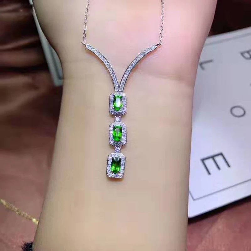 Natural Diopside 3 Gem S925 Long Pendant Necklace Fine Fashion Temperament Weddings Jewelry for Women Free Shipping
Natural Diopside 3 Gem S925 Long Pendant Necklace Fine Fashion Temperament Weddings Jewelry for Women Free Shipping