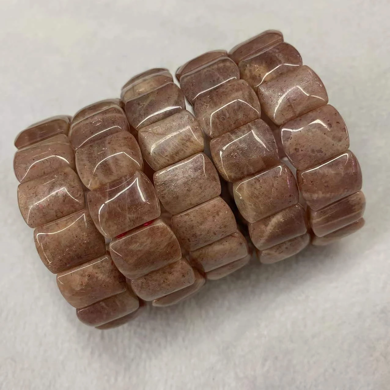 natural sunstone/moonstone/Labradorite stone beads bracelet natural gemstone jewelry bangle for woman for gift wholesale !
natural sunstone/moonstone/Labradorite stone beads bracelet natural gemstone jewelry bangle for woman for gift wholesale !
