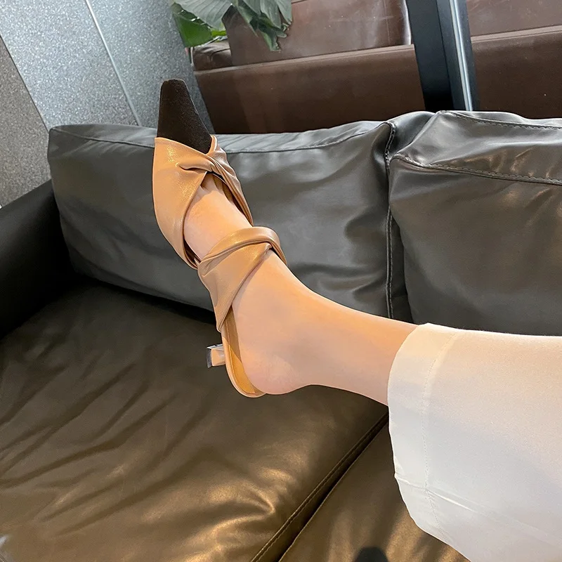 Hot Summer Fashion Women Sandals Genuine Leather Pointed Toe Thin Heels Shoes Woman Dress Party Casual Shoes Pumps Size 34-39
Hot Summer Fashion Women Sandals Genuine Leather Pointed Toe Thin Heels Shoes Woman Dress Party Casual Shoes Pumps Size 34-39