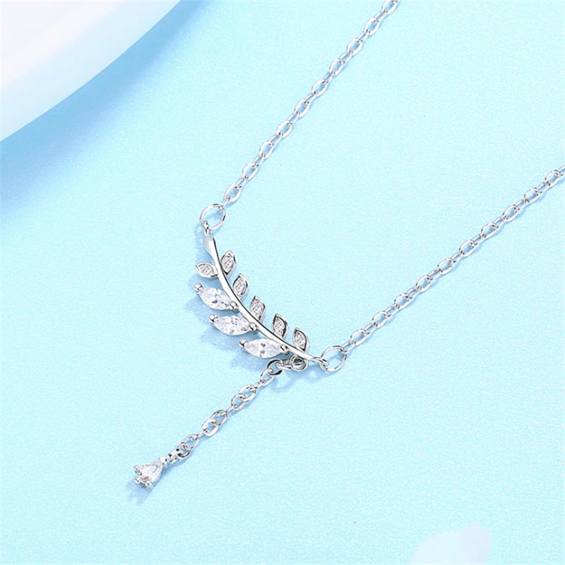 New Collection Fashion Clasp Charms Jewelry Necklace Cubic Stone Woman Leaf Leaves Pendant Choker Necklace
New Collection Fashion Clasp Charms Jewelry Necklace Cubic Stone Woman Leaf Leaves Pendant Choker Necklace