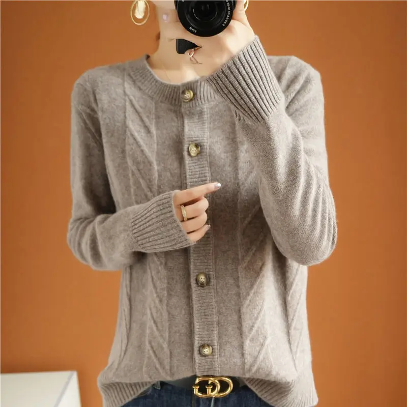 Sweater Coat Women Autumn External Wear Loose Sweater Fashion All-Match O-Neck Ladies Knitwear Cardigan Casual Top TT0044
Sweater Coat Women Autumn External Wear Loose Sweater Fashion All-Match O-Neck Ladies Knitwear Cardigan Casual Top TT0044