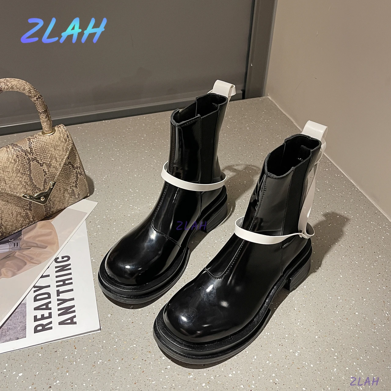 Women's Fashion Martin Boots Zlah Ankle Boots Round Toe Non-slip Women's Short Boots British Fan Boots Women's Boots
Women's Fashion Martin Boots Zlah Ankle Boots Round Toe Non-slip Women's Short Boots British Fan Boots Women's Boots