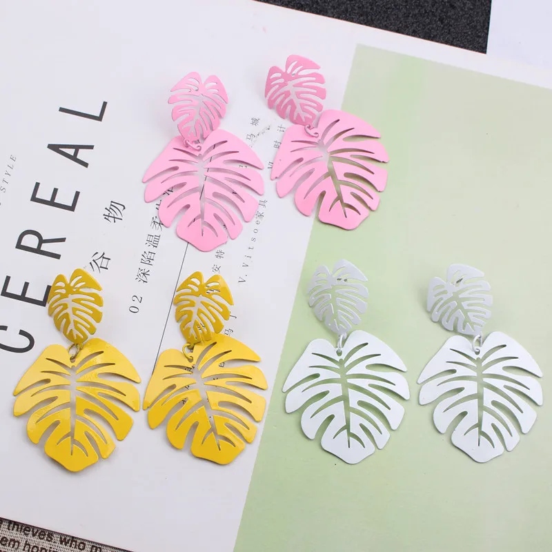 Hot Sale Gold Silver Color Leaves Earrings for Women Creative Metal Simple Drop Earrings Hollow Design Female Fashion Jewelry
Hot Sale Gold Silver Color Leaves Earrings for Women Creative Metal Simple Drop Earrings Hollow Design Female Fashion Jewelry