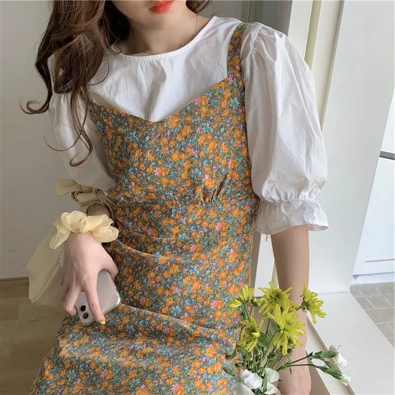 2021 summer new net celebrity fried street Hepburn temperament can be salt can be sweet and fragrant light cooked wind two-piece
2021 summer new net celebrity fried street Hepburn temperament can be salt can be sweet and fragrant light cooked wind two-piece