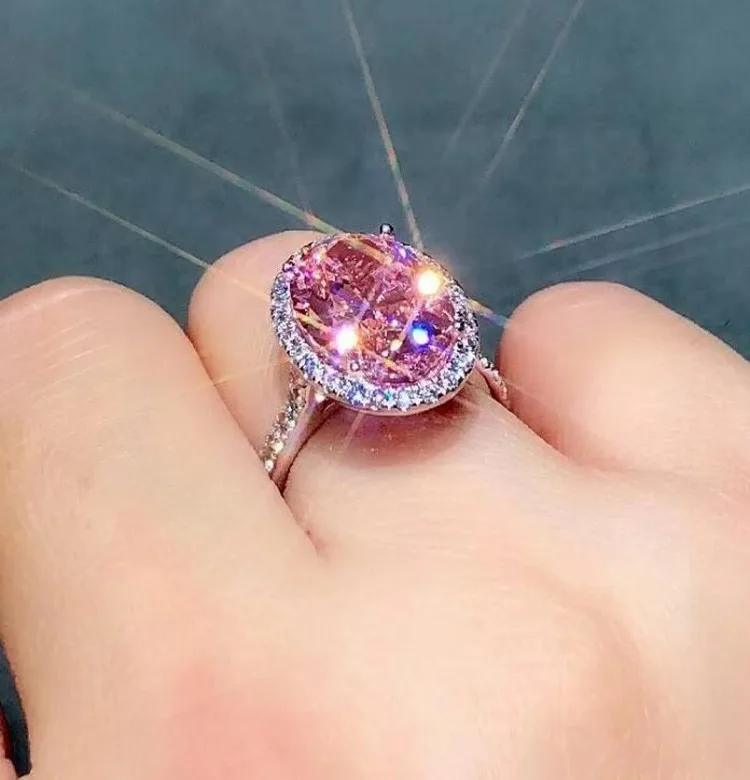 Fashion Oval Ring for Women Simple Moissanite Inlaid Pink Zircon Female Girl Ring Jewelry Accessories Hot Sale
Fashion Oval Ring for Women Simple Moissanite Inlaid Pink Zircon Female Girl Ring Jewelry Accessories Hot Sale