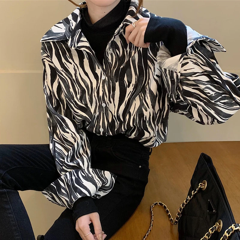 Glassvink.EK Women's Shirt Women's Autumn and Winter's Back To The Ancients Plus Size Clothes Streetwear Turn-down Collar Blouse
Glassvink.EK Women's Shirt Women's Autumn and Winter's Back To The Ancients Plus Size Clothes Streetwear Turn-down Collar Blouse