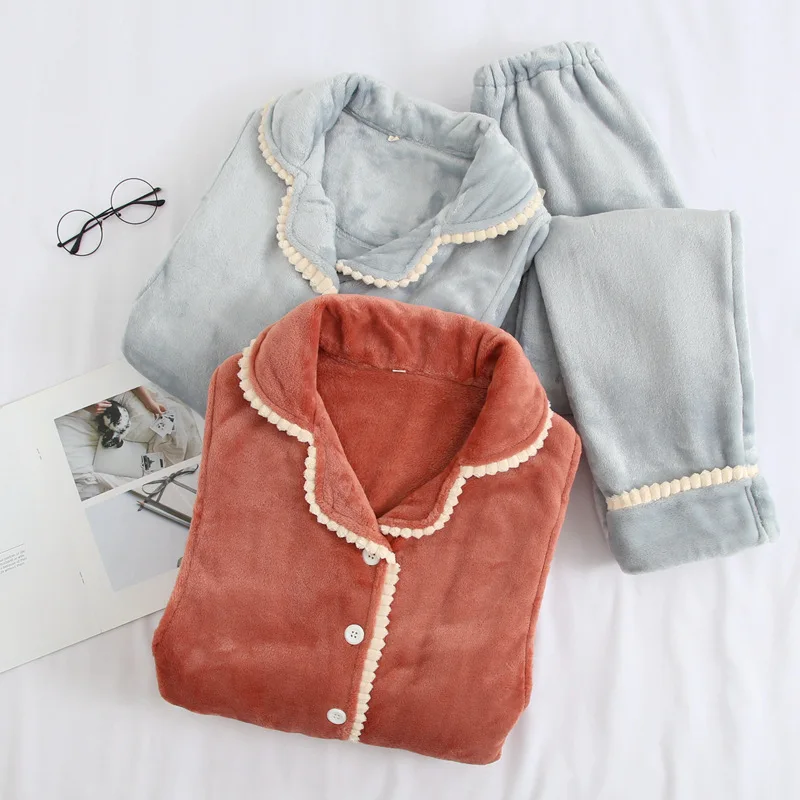 Autumn and Winter Flannel Confinement Clothing Pregnant Women Breastfeeding Pajamas Thickened Plus Size Pajamas Home Wears
Autumn and Winter Flannel Confinement Clothing Pregnant Women Breastfeeding Pajamas Thickened Plus Size Pajamas Home Wears