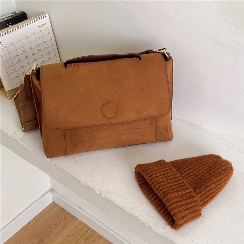 Winter Vintage large Capacity Shoulder Bag For women Luxury Scrub PU Leather Flap Crossbody Bag Design Wide Strap 2021
Winter Vintage large Capacity Shoulder Bag For women Luxury Scrub PU Leather Flap Crossbody Bag Design Wide Strap 2021