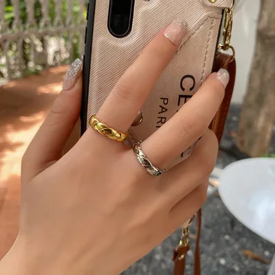 Creative Hemp Rope Shape Ring For Couple Lover Opening Ring Korean Version Fashion Temperament Electroplated Accessory 2021
Creative Hemp Rope Shape Ring For Couple Lover Opening Ring Korean Version Fashion Temperament Electroplated Accessory 2021