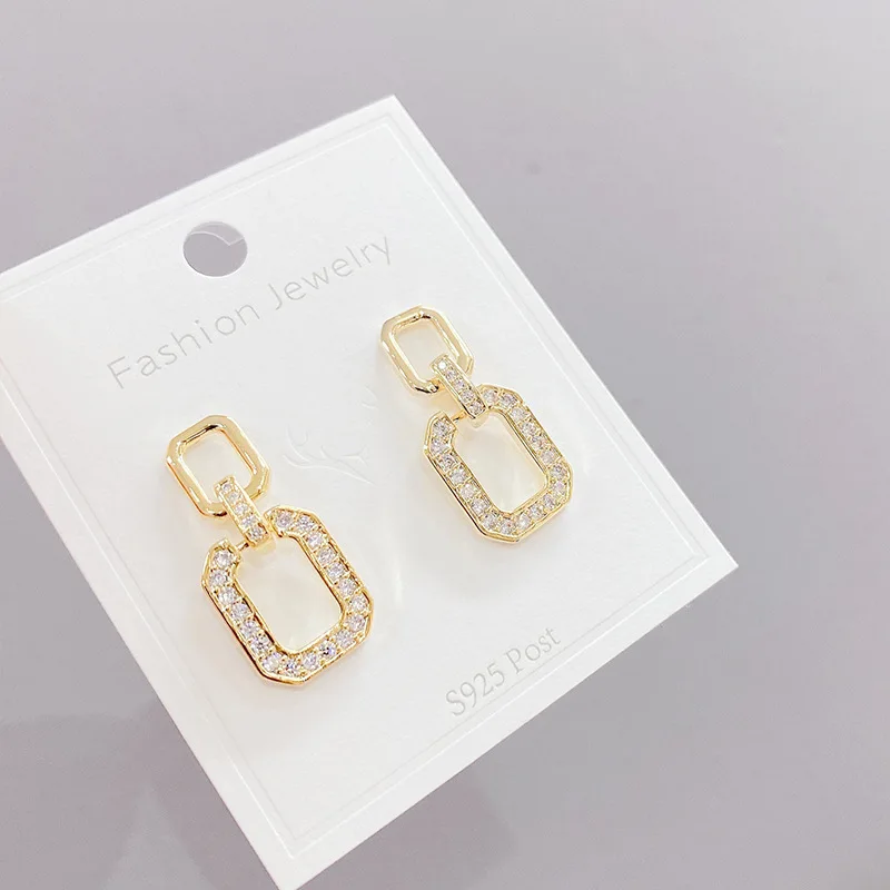 Wholesale Korean Style 925 Silvers Post Simple Square Personality Stud Earrings All-Match Trendy Geometric Jewelry Gift
Wholesale Korean Style 925 Silvers Post Simple Square Personality Stud Earrings All-Match Trendy Geometric Jewelry Gift