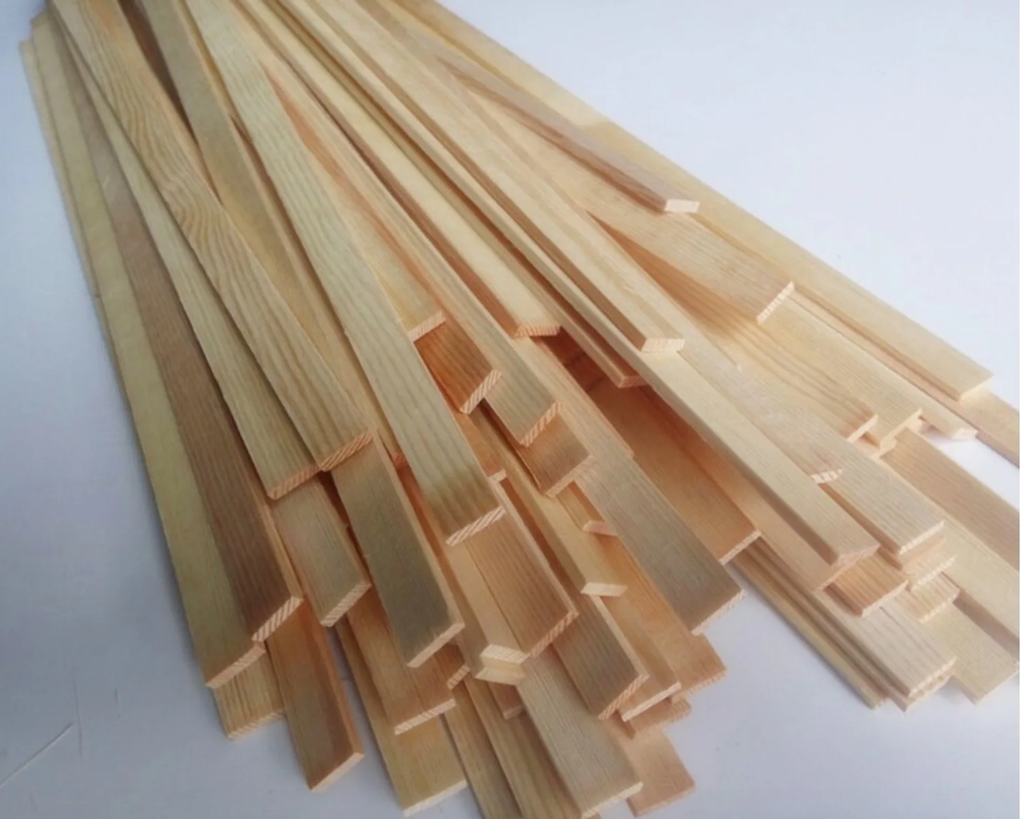 Лента из массива дерева ручной работы, 200x10x3 мм, 30 шт. 
Лента из массива дерева ручной работы, 200x10x3 мм, 30 шт.