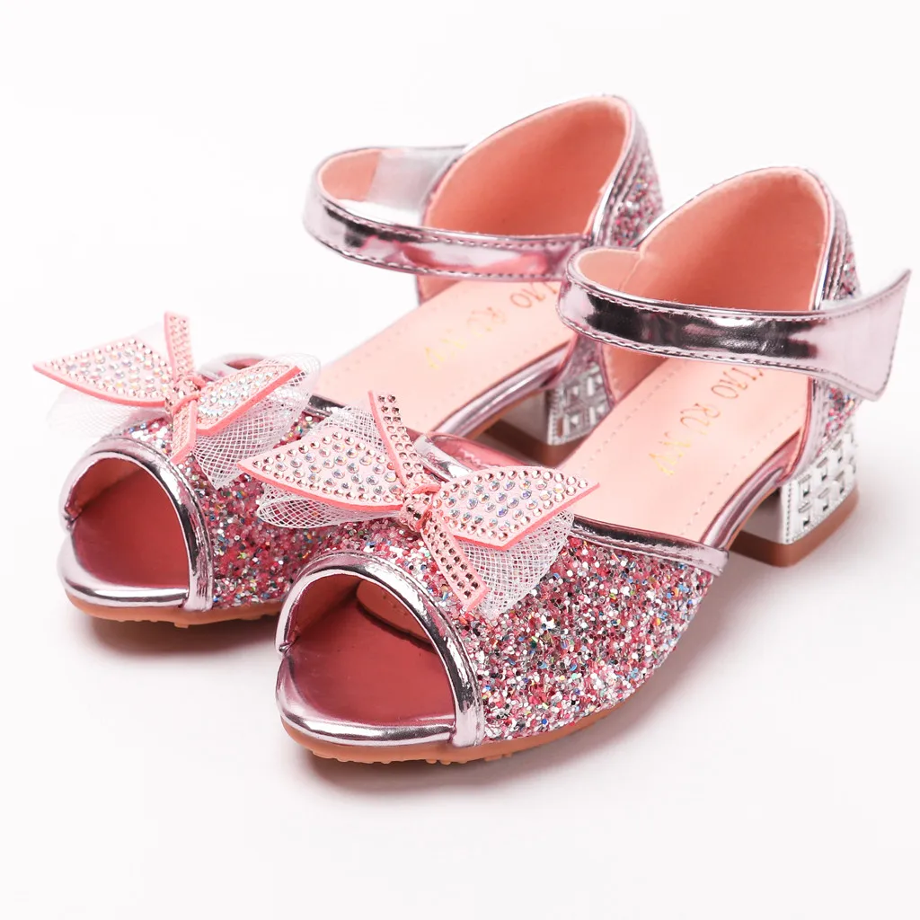 Children's girls fish shoes mouth hollow pearl sequin rhinestone bow sandals performance dance Princess Shoes L1209
Children's girls fish shoes mouth hollow pearl sequin rhinestone bow sandals performance dance Princess Shoes L1209