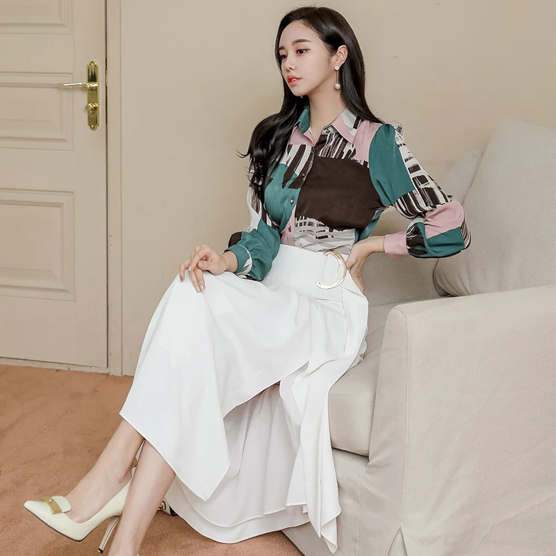 Fashion Korean Office OL Two Piece Set 2020 Autumn Women Turn-Down Print Shirt Top + High Waist Split White Skirt Suit
Fashion Korean Office OL Two Piece Set 2020 Autumn Women Turn-Down Print Shirt Top + High Waist Split White Skirt Suit