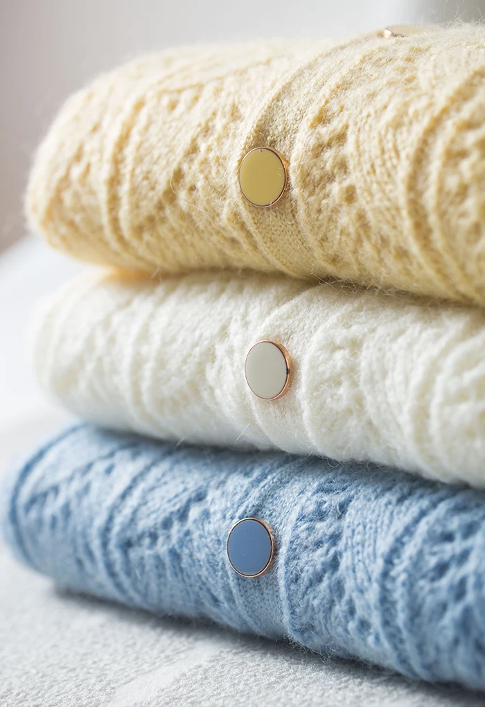 Super Chic Jumper Cardigan Autumn Women Sweater Women Wool Mohair Jumper Sweater with Buttons
Super Chic Jumper Cardigan Autumn Women Sweater Women Wool Mohair Jumper Sweater with Buttons