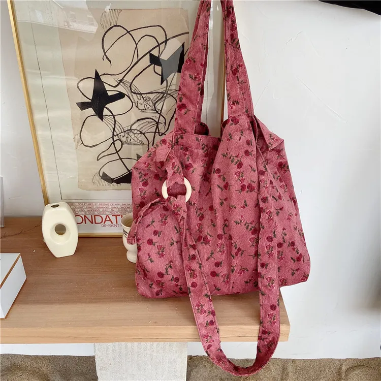 Ladies Corduroy Shoulder Bag Female Art Retro Rose Flower Diagonal Bag Female Simple Wooden Ring Handbag Girl Casual Tote Bag
Ladies Corduroy Shoulder Bag Female Art Retro Rose Flower Diagonal Bag Female Simple Wooden Ring Handbag Girl Casual Tote Bag