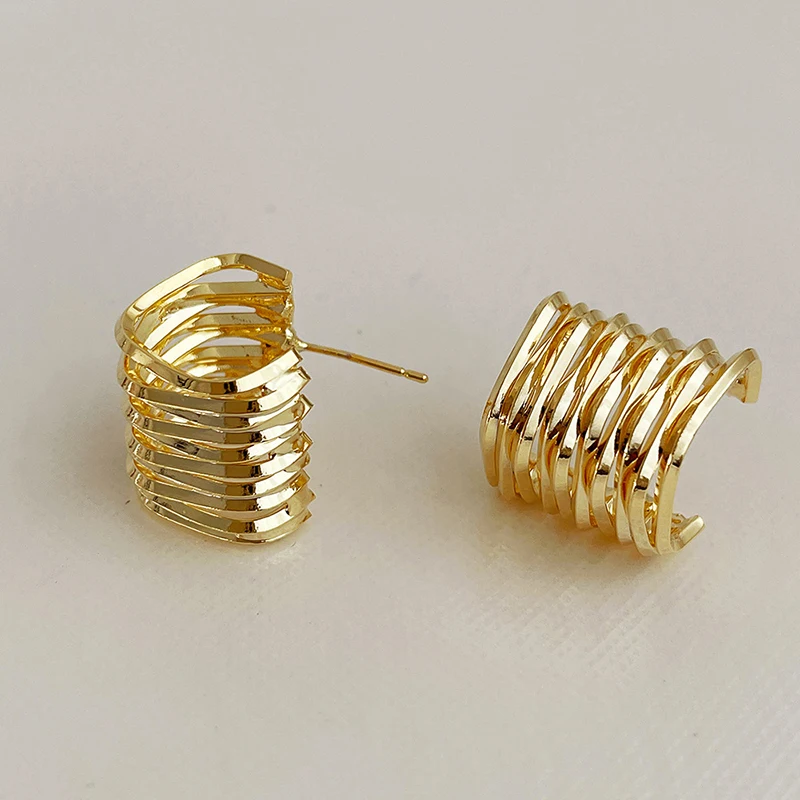 SRCOI Multi-layer Geometric Circle Minimalist Stack Earrings Fashionable French Style Metal Women's Party New Year Earrings
SRCOI Multi-layer Geometric Circle Minimalist Stack Earrings Fashionable French Style Metal Women's Party New Year Earrings