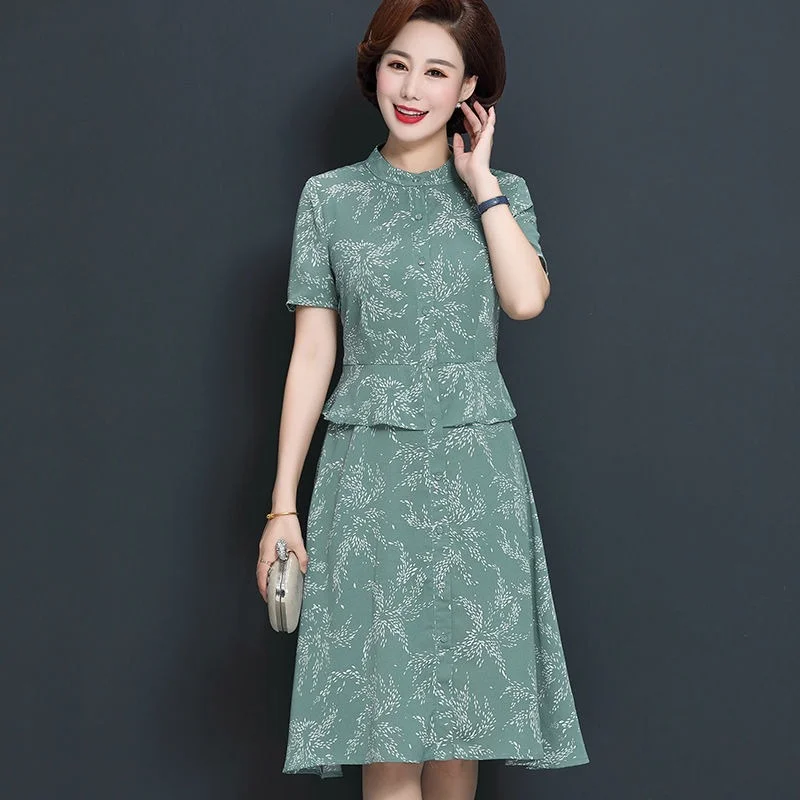 2021 New Women's Print Summer Dress Elegant Ladies Plus Size 4XL Short Sleeve Fake Two Piece Slim Midi Chiffon Dresses Y920
2021 New Women's Print Summer Dress Elegant Ladies Plus Size 4XL Short Sleeve Fake Two Piece Slim Midi Chiffon Dresses Y920