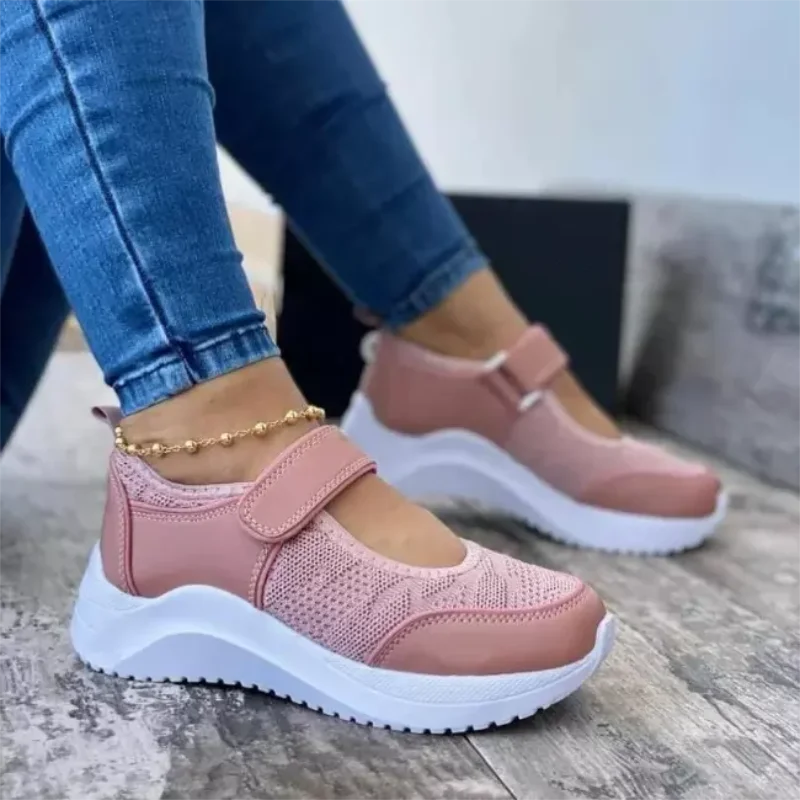 2021 Women Solid Color Polyester Stitching Mesh Velcro Thick-soled Comfortable Fashion Casual Classic All-match Sneakers Zapatos
2021 Women Solid Color Polyester Stitching Mesh Velcro Thick-soled Comfortable Fashion Casual Classic All-match Sneakers Zapatos