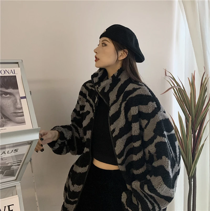 Korean Winter Harajuku BF Style Cotton Clothes Vintage Leopard Loose Full Sleeve Jacket Lambswool Keep Warm Zipper Outerwear
Korean Winter Harajuku BF Style Cotton Clothes Vintage Leopard Loose Full Sleeve Jacket Lambswool Keep Warm Zipper Outerwear