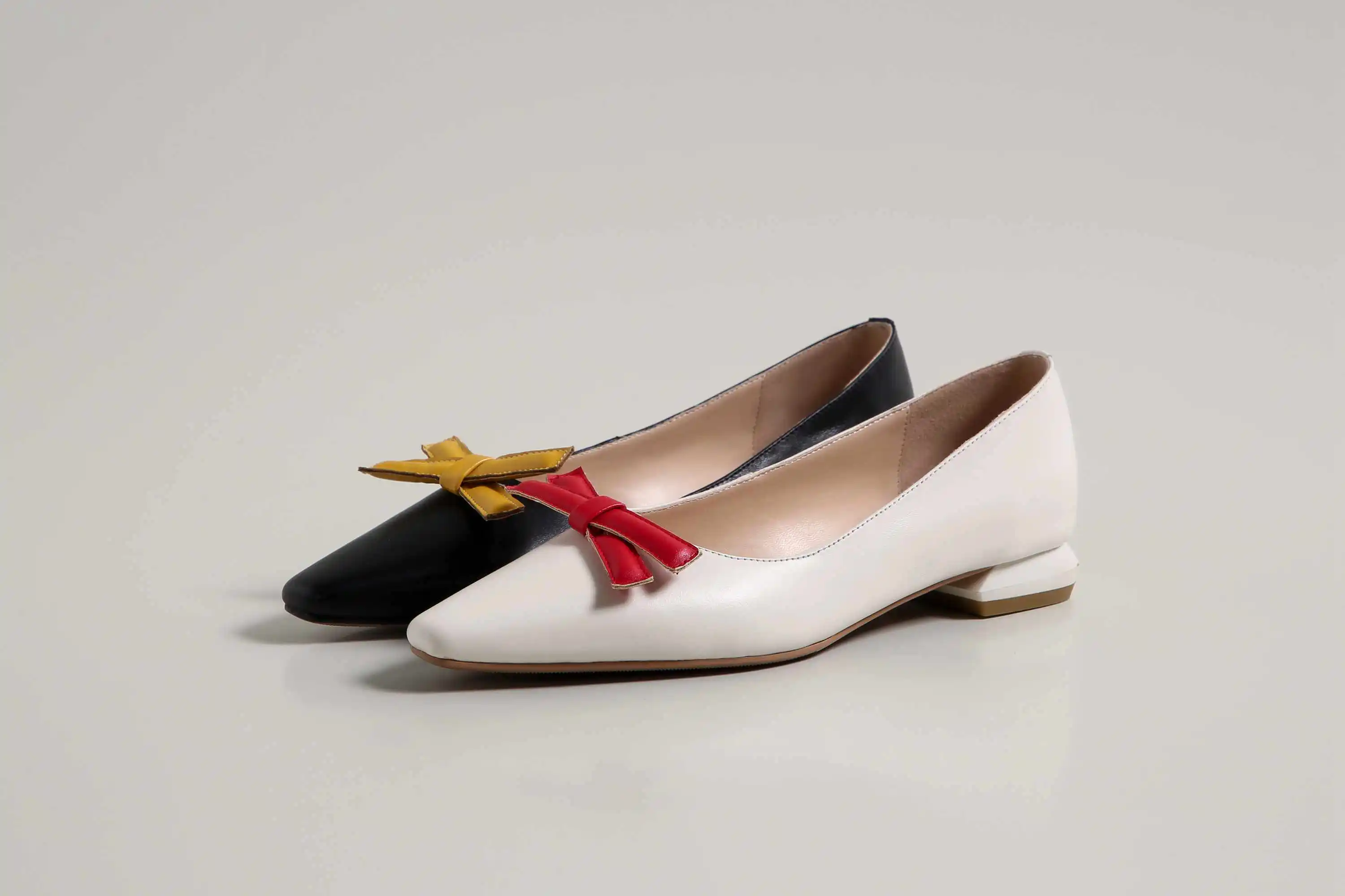 Krazing Pot new arrival gladiator natural leather mixed colors butterfly-knot low heel small square toe dating women pumps L24
Krazing Pot new arrival gladiator natural leather mixed colors butterfly-knot low heel small square toe dating women pumps L24