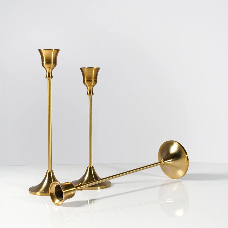 3 PC/set Retro Bronze Candle Holders Wedding Party Vintage Metal Candlestick Home Decor Christmas Candle Holders
3 PC/set Retro Bronze Candle Holders Wedding Party Vintage Metal Candlestick Home Decor Christmas Candle Holders