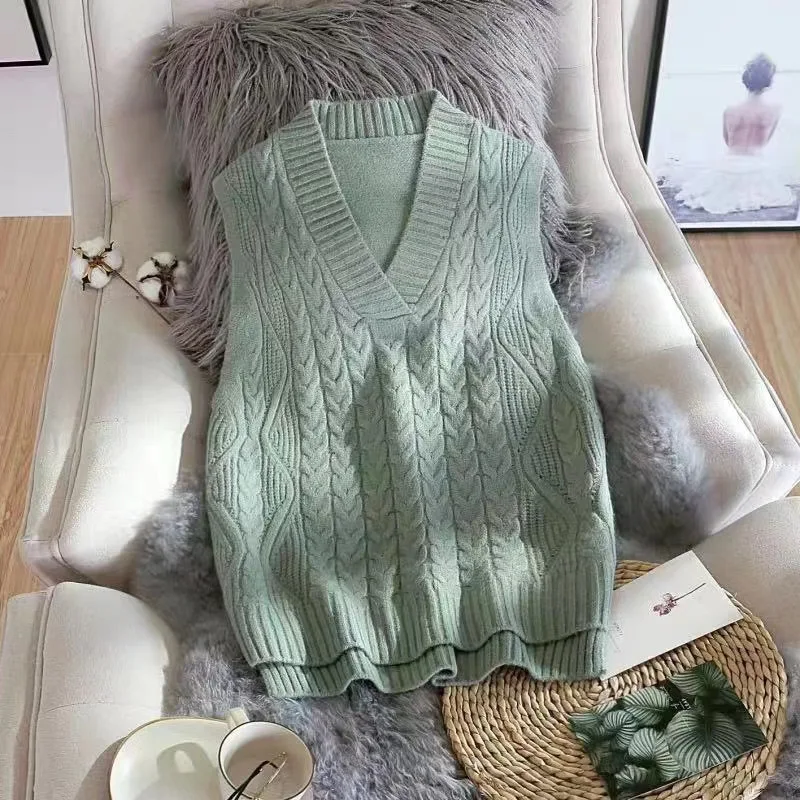 Women Twist Pullover Sweater Vest 2021 Autumn Winter New Loose Net Black Beige V-neck Waistcoat Korean Ladies Wool Knitted Vest
Women Twist Pullover Sweater Vest 2021 Autumn Winter New Loose Net Black Beige V-neck Waistcoat Korean Ladies Wool Knitted Vest