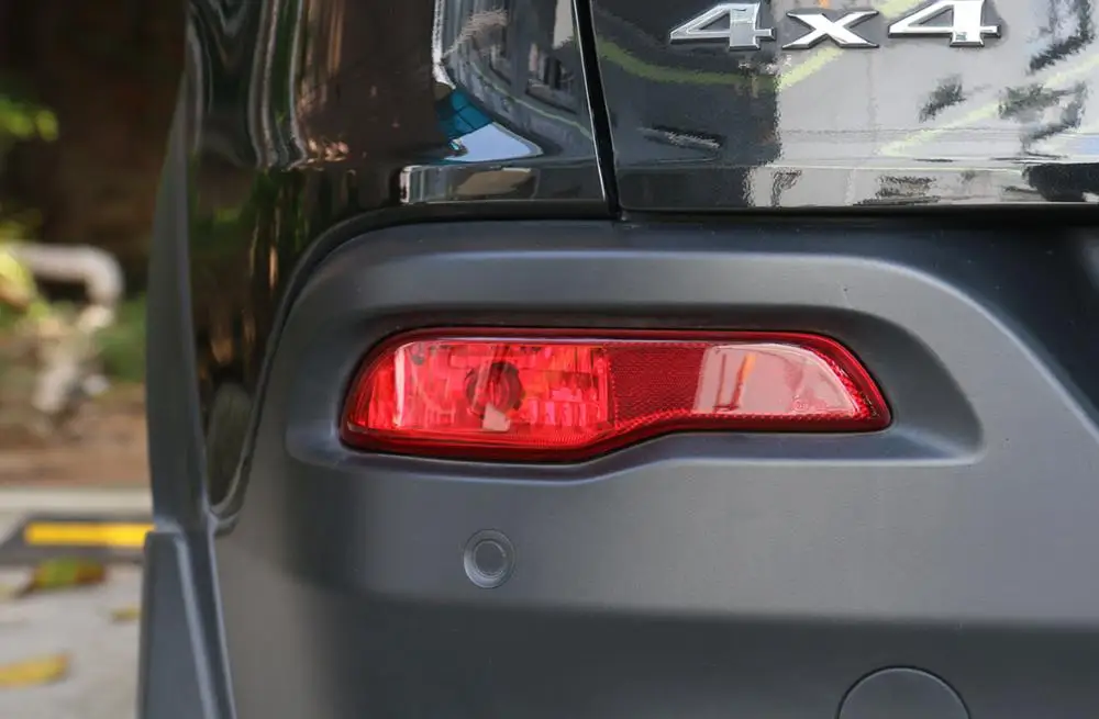 Fog Light Assemblies for Jeep Cherokee 2014 2015 2016 2017 2018 Left Right Rear Bumper Foggy Lamp ABS Car Accessories
Fog Light Assemblies for Jeep Cherokee 2014 2015 2016 2017 2018 Left Right Rear Bumper Foggy Lamp ABS Car Accessories
