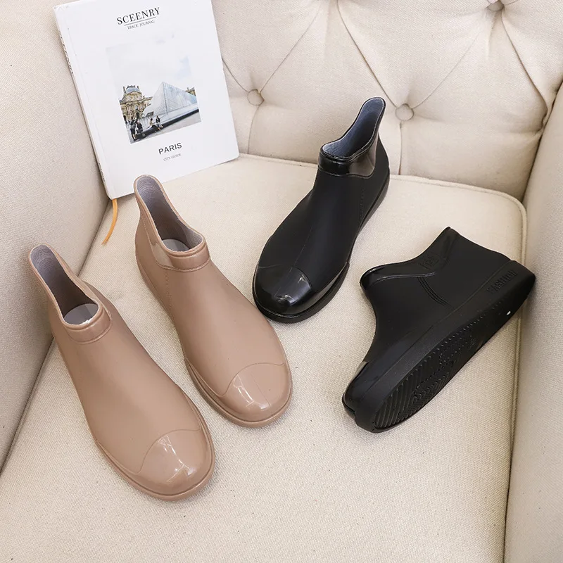 Rain female in the spring and autumn fashion style in South Korea short cylinder lovely adults in han edition boots tube wate
Rain female in the spring and autumn fashion style in South Korea short cylinder lovely adults in han edition boots tube wate