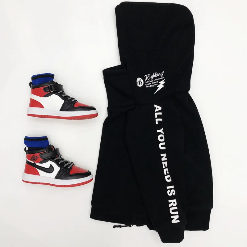 WLG new arrival winter children velvet fanshion hoodies kids boy winter cotton warm solid hoodies boys casaul letter hoodies
WLG new arrival winter children velvet fanshion hoodies kids boy winter cotton warm solid hoodies boys casaul letter hoodies