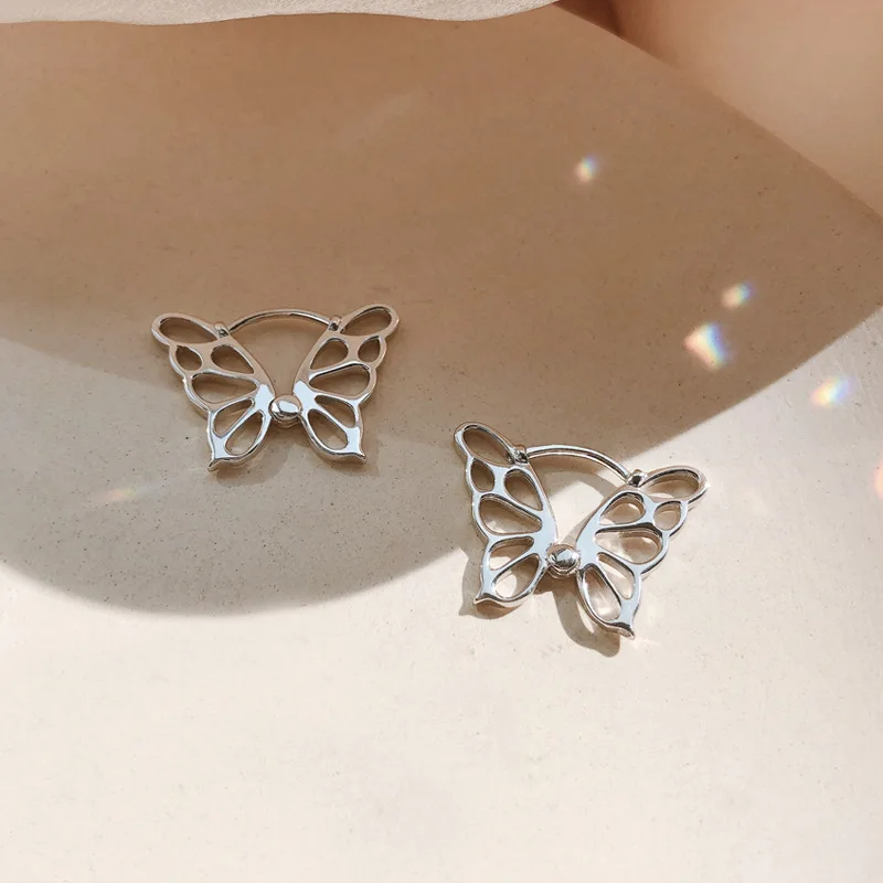 Silver Plated Hollow Butterfly Earrings Girl Christmas Gift Animal Jewelry Elegant Bride Wedding Accessories Birthday Gift
Silver Plated Hollow Butterfly Earrings Girl Christmas Gift Animal Jewelry Elegant Bride Wedding Accessories Birthday Gift