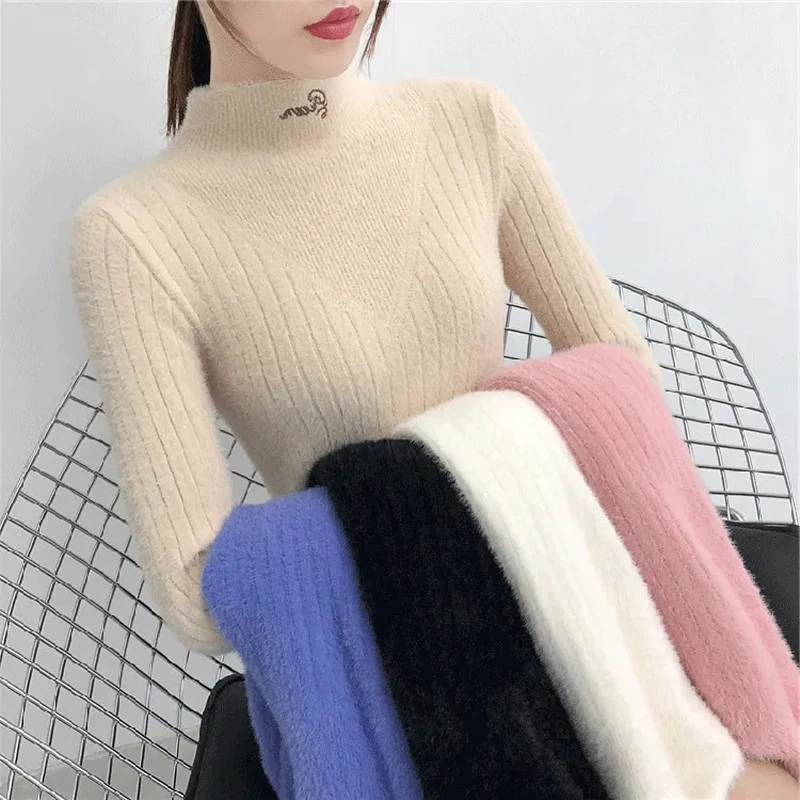 Women Turtleneck Sweater 2021 Autumn Winter Warm Soft knitted Pullover long sleeve Femme Jumper Women Cashmere Sweater
Women Turtleneck Sweater 2021 Autumn Winter Warm Soft knitted Pullover long sleeve Femme Jumper Women Cashmere Sweater