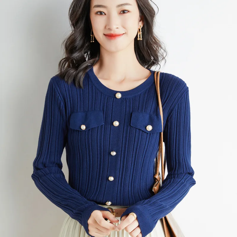 Autumn and winter O neck cardigan wool Button pure color temperament commuting sweet purple knitted sweater coat women cardigans
Autumn and winter O neck cardigan wool Button pure color temperament commuting sweet purple knitted sweater coat women cardigans