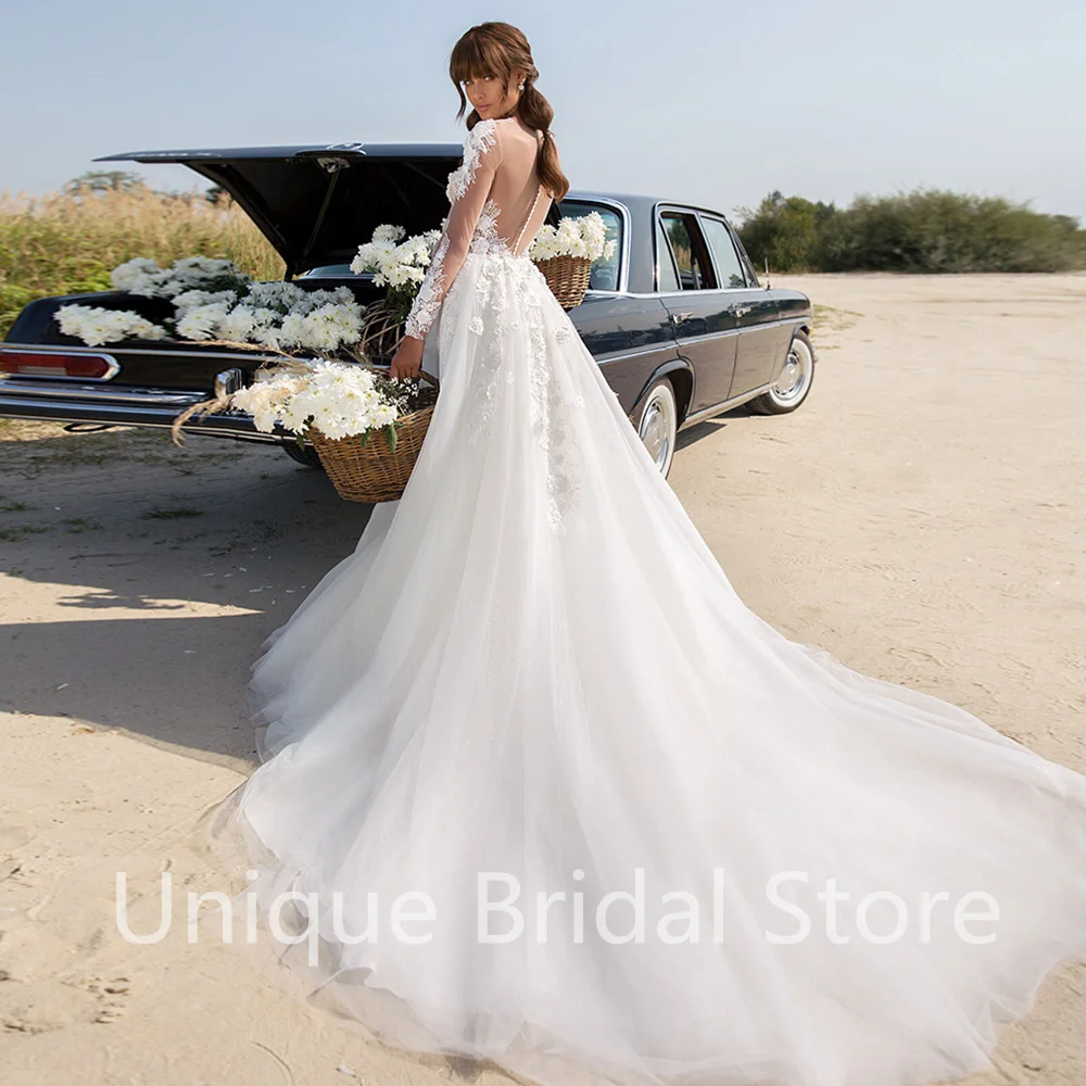 Elegant Princess Wedding Dress A-Line O-Neck Tulle Long Sleeve Lace Applique Button Bridal Gowns 2021 Vestido De Noiva
Elegant Princess Wedding Dress A-Line O-Neck Tulle Long Sleeve Lace Applique Button Bridal Gowns 2021 Vestido De Noiva