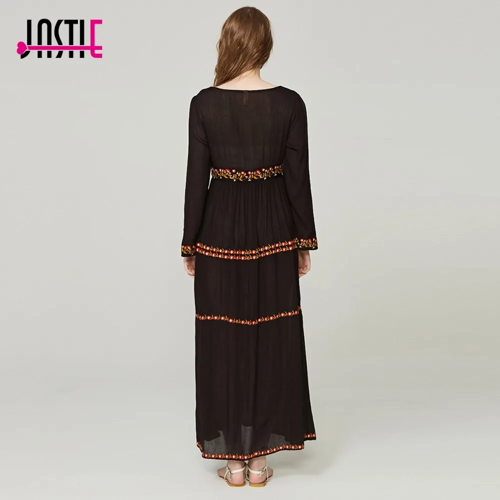 Jastie Bohemian Floral Embroidery Black Maxi Dress V-Neck Flare Sleeve Boho Long Dresses 2018 Spring Women Dress Vestidos 
Jastie Bohemian Floral Embroidery Black Maxi Dress V-Neck Flare Sleeve Boho Long Dresses 2018 Spring Women Dress Vestidos