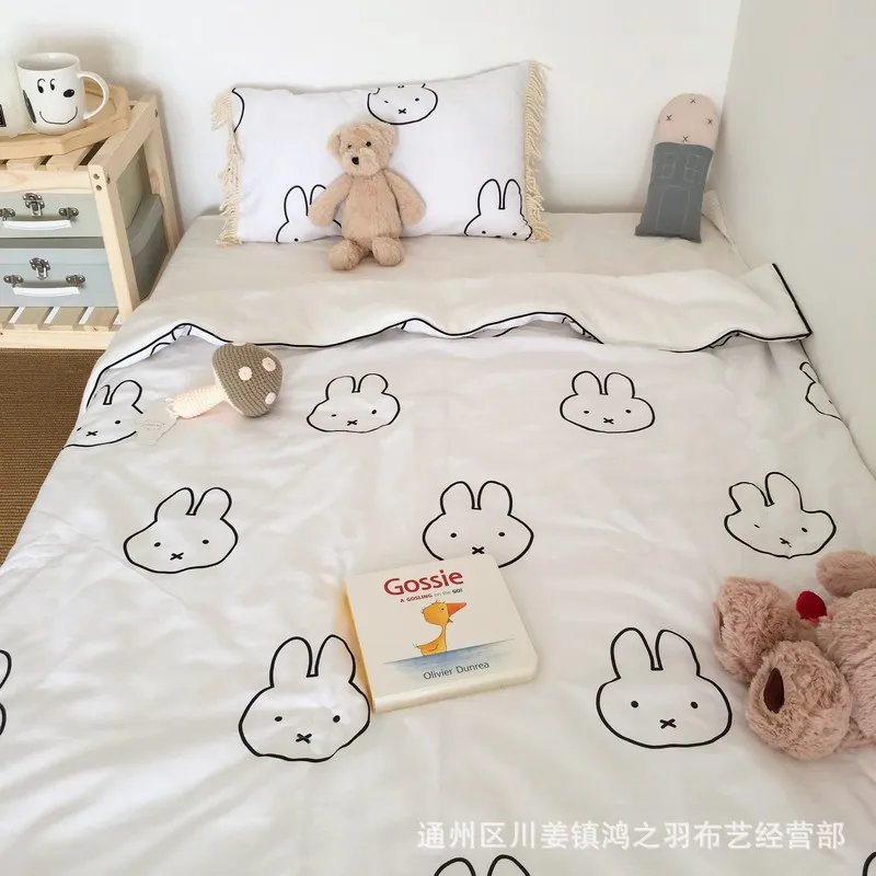 Summer Air-conditioning Quilt Quilts Cover Polyester Printed Children Cartoon Washable Bed Home Use Comforter 150x 200cm
Summer Air-conditioning Quilt Quilts Cover Polyester Printed Children Cartoon Washable Bed Home Use Comforter 150x 200cm