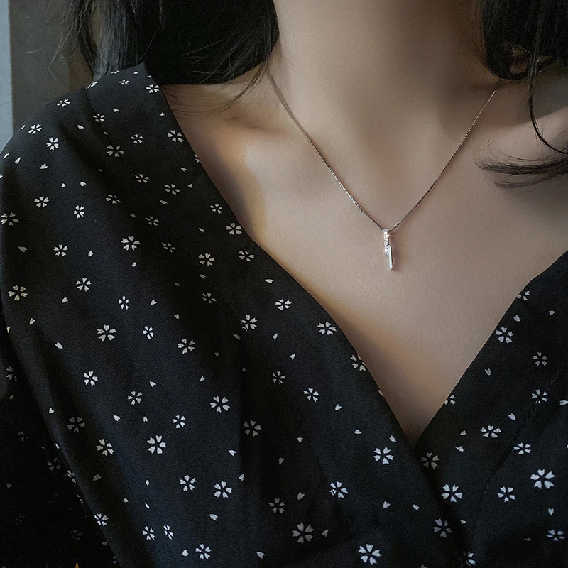 Zirconium Stone Lightning Necklace Woman Clavicle Chain Temperament Tide Concise All-match Necklace Exquisite Personality Small
Zirconium Stone Lightning Necklace Woman Clavicle Chain Temperament Tide Concise All-match Necklace Exquisite Personality Small